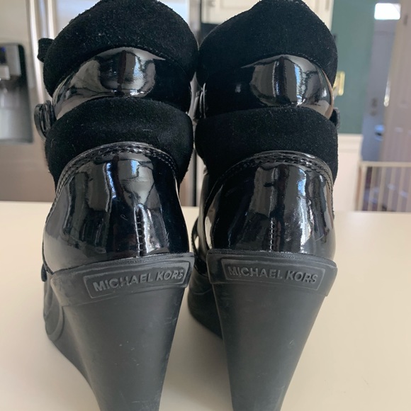 Women’s Michael Kors Shoes - Picture 3 of 7